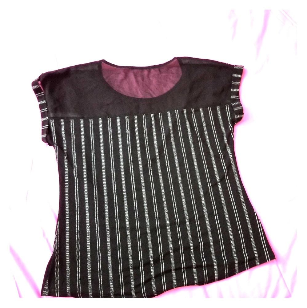 Casual t-shirt - Picture 2 of 8